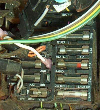 Attached picture FuseBox68.jpg