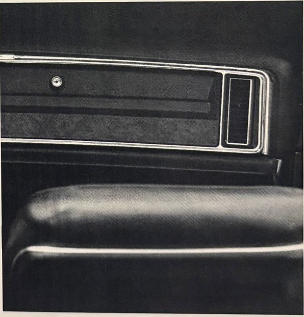 Grand Prix upper-level ventilation outlet