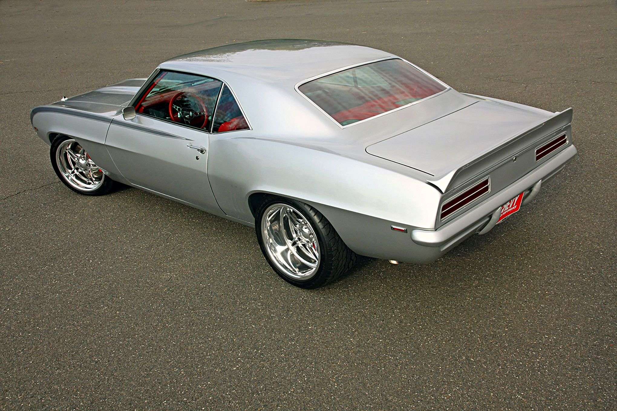Attached picture 1969-pro-touring-camaro-040.jpg